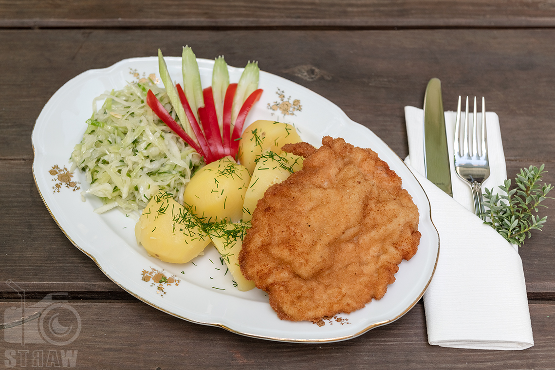 Fotografia kulinarna dla restauracji, zdjęcie dania głównego, mięsnego wykonane dla hotelu Pałac Tarnowskich.